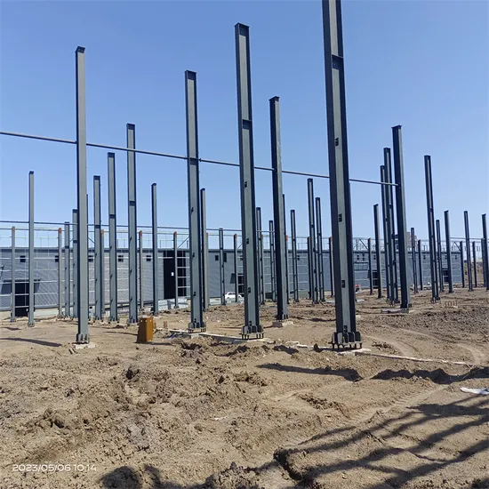Edificio de estructura de acero de bajo peso diseñado con pórtico prefabricado y aislamiento, almacén y taller.