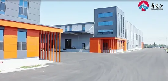 Construcción con estructura de acero ligero para taller, almacén, oficina, hangar y establo.
